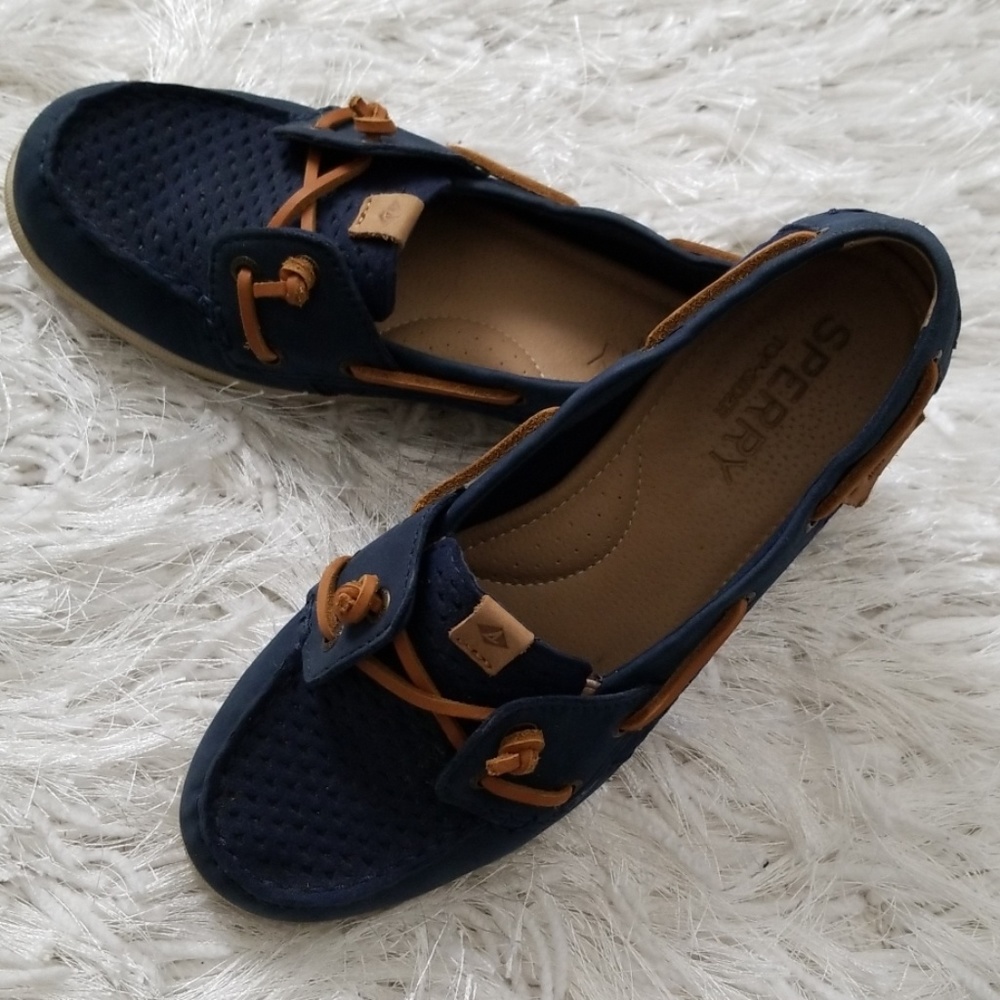 Sperry boat shoes